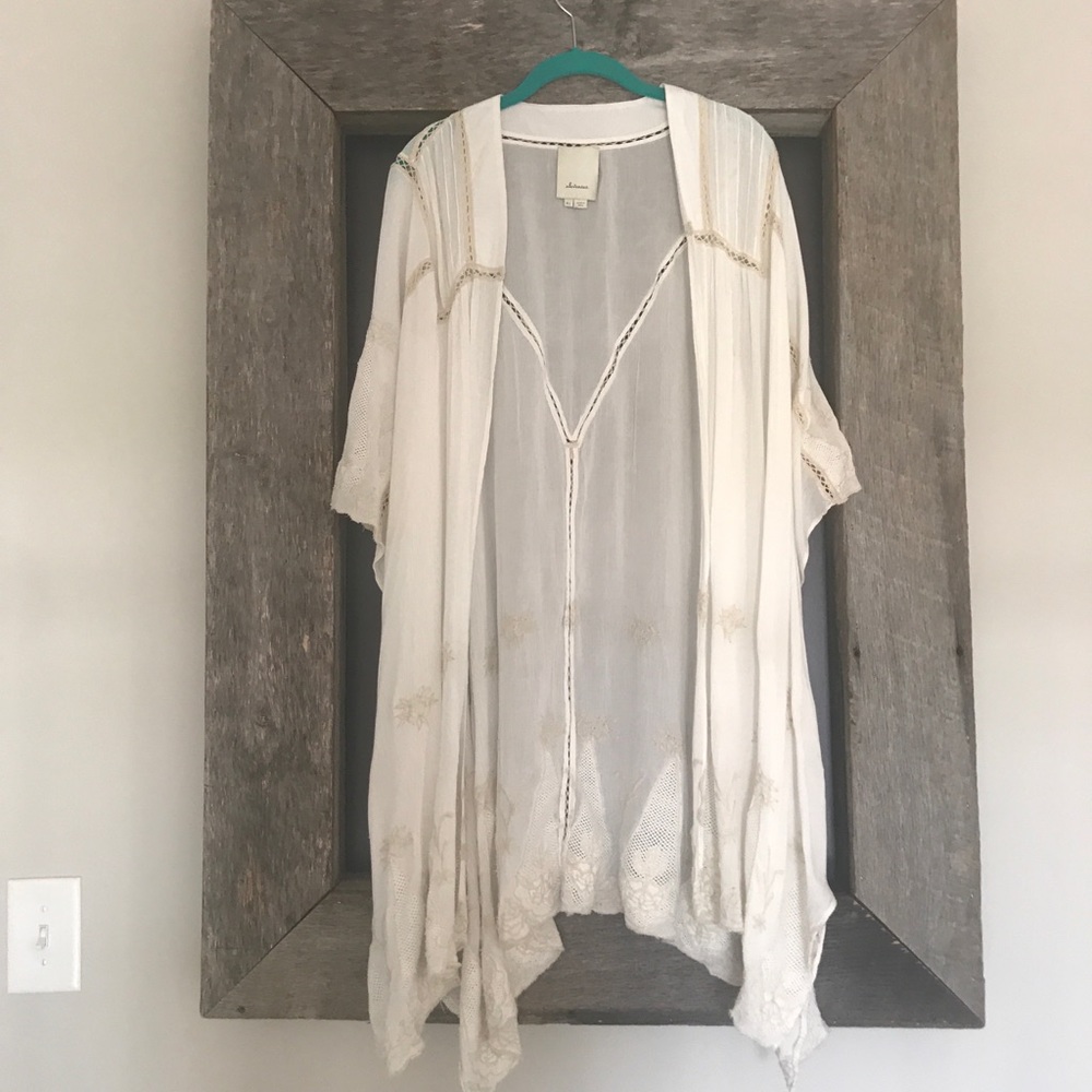 Anthropologie Elevenses Embroidered Vivonne Kimono